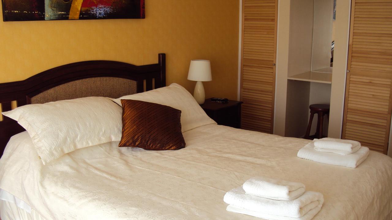 Hostal Don Guillermo ปวยร์โตนาตาเลส ภายนอก รูปภาพ
