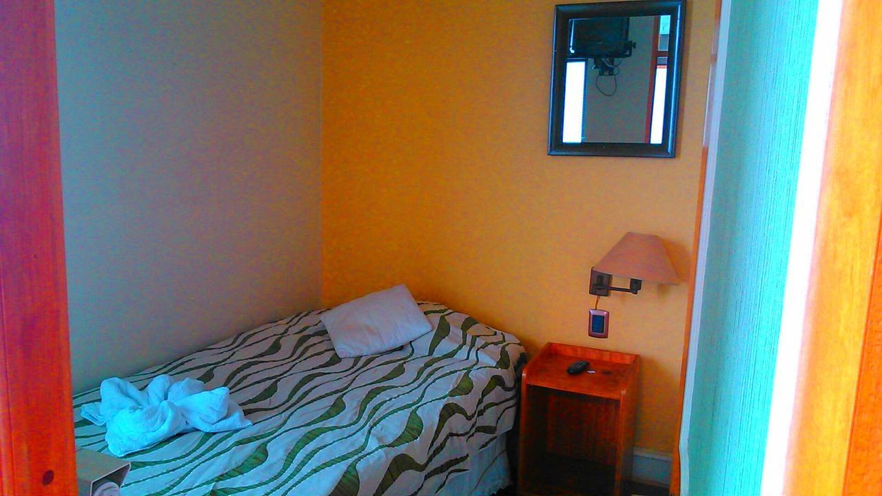 Hostal Don Guillermo ปวยร์โตนาตาเลส ห้อง รูปภาพ